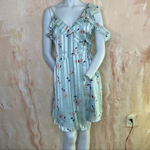 XS ASTR Floral Wrap Around Dress